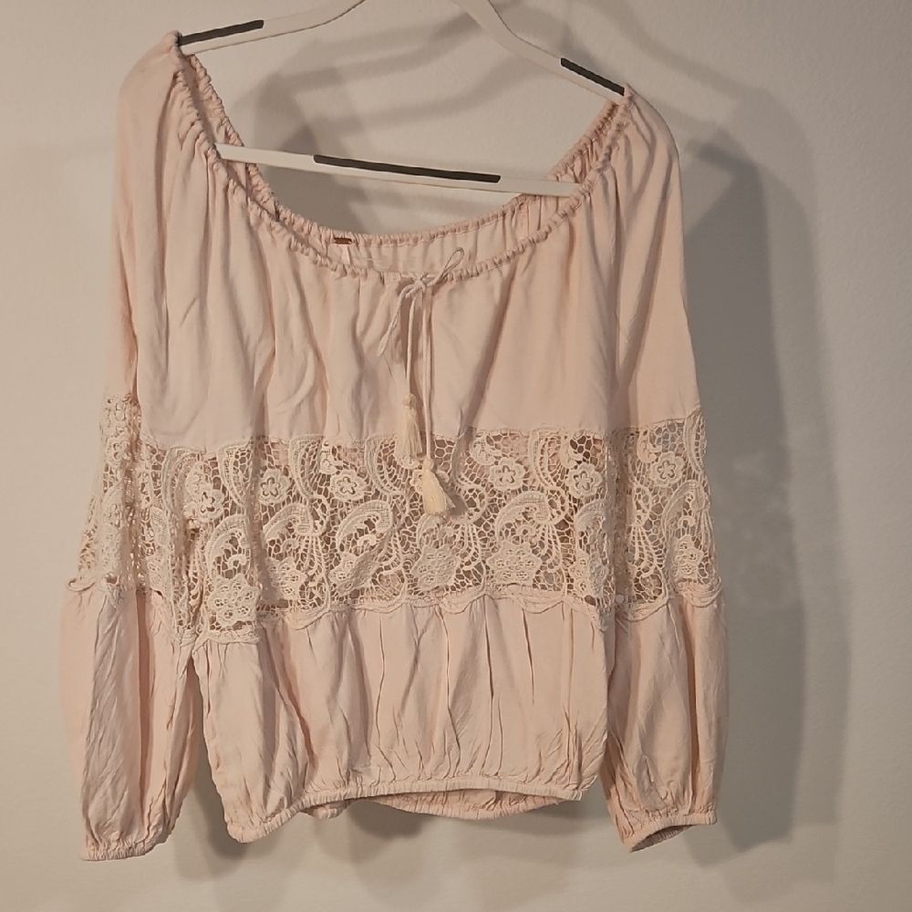 Free People Peasant Lace Trim Blouse - Blush Pink Pearl Sz XS Nwt